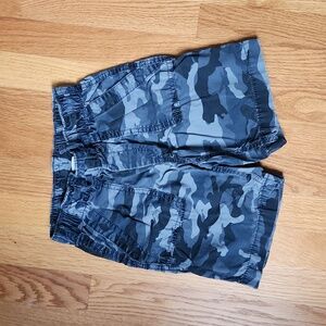 Cargo army print shorts, boys, size S Regular, GapKids, blue